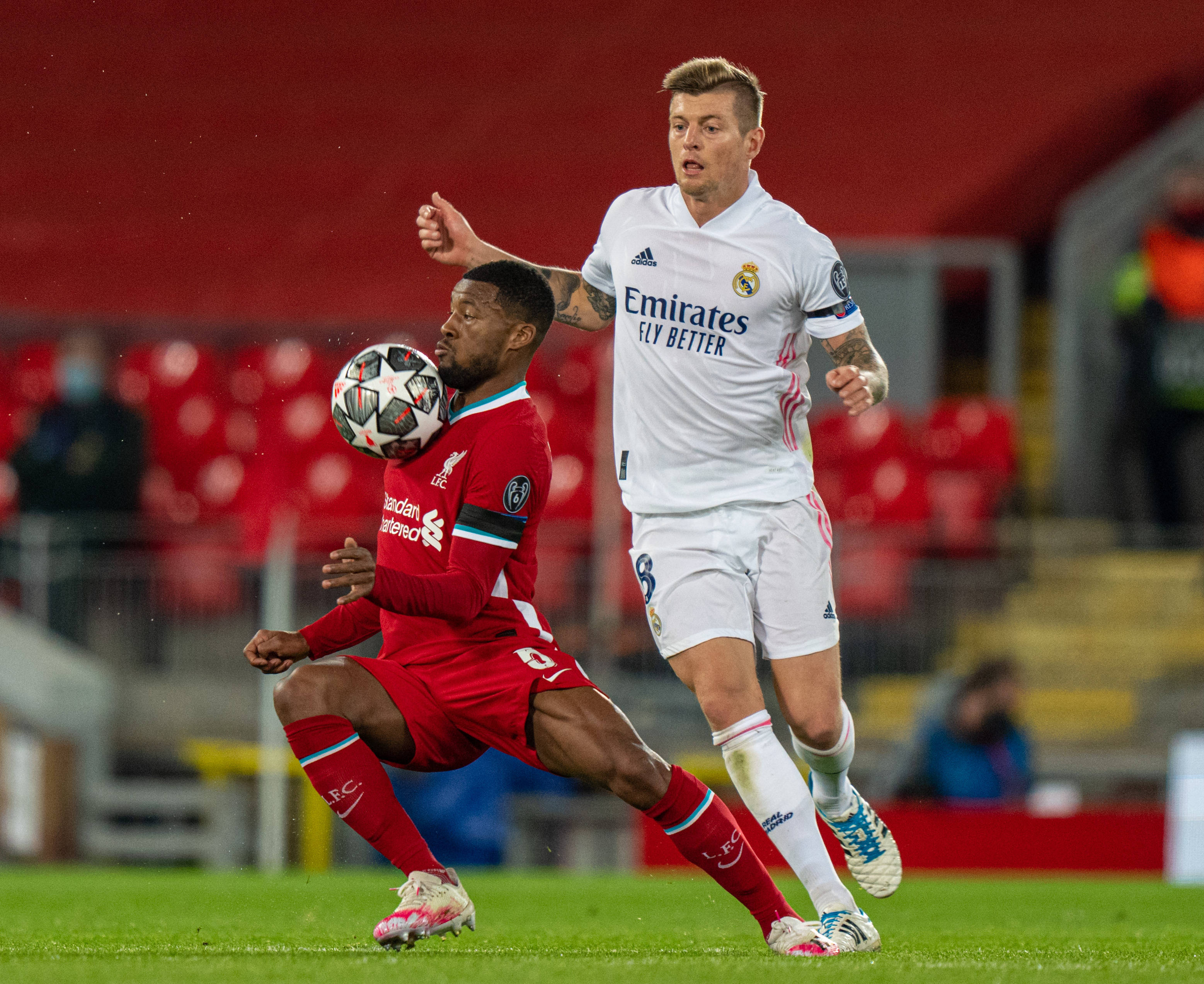 TA：阿森纳在关注雷恩后卫雅凯；塔帅不希望让一线队球员外租（TA：阿森纳盯上雷恩后卫雅凯；塔帅倾向留住一线队球员不外租）