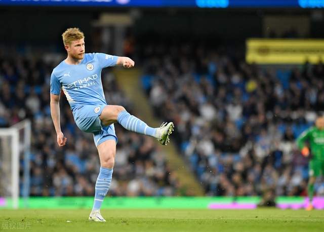 沙特变了：从为C罗本泽马豪掷千金，到对萨拉赫精打细算？