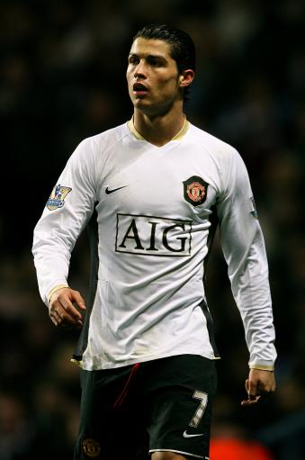 意媒：罗马赴英格兰进行集训，将在英格兰队训练基地进行训练