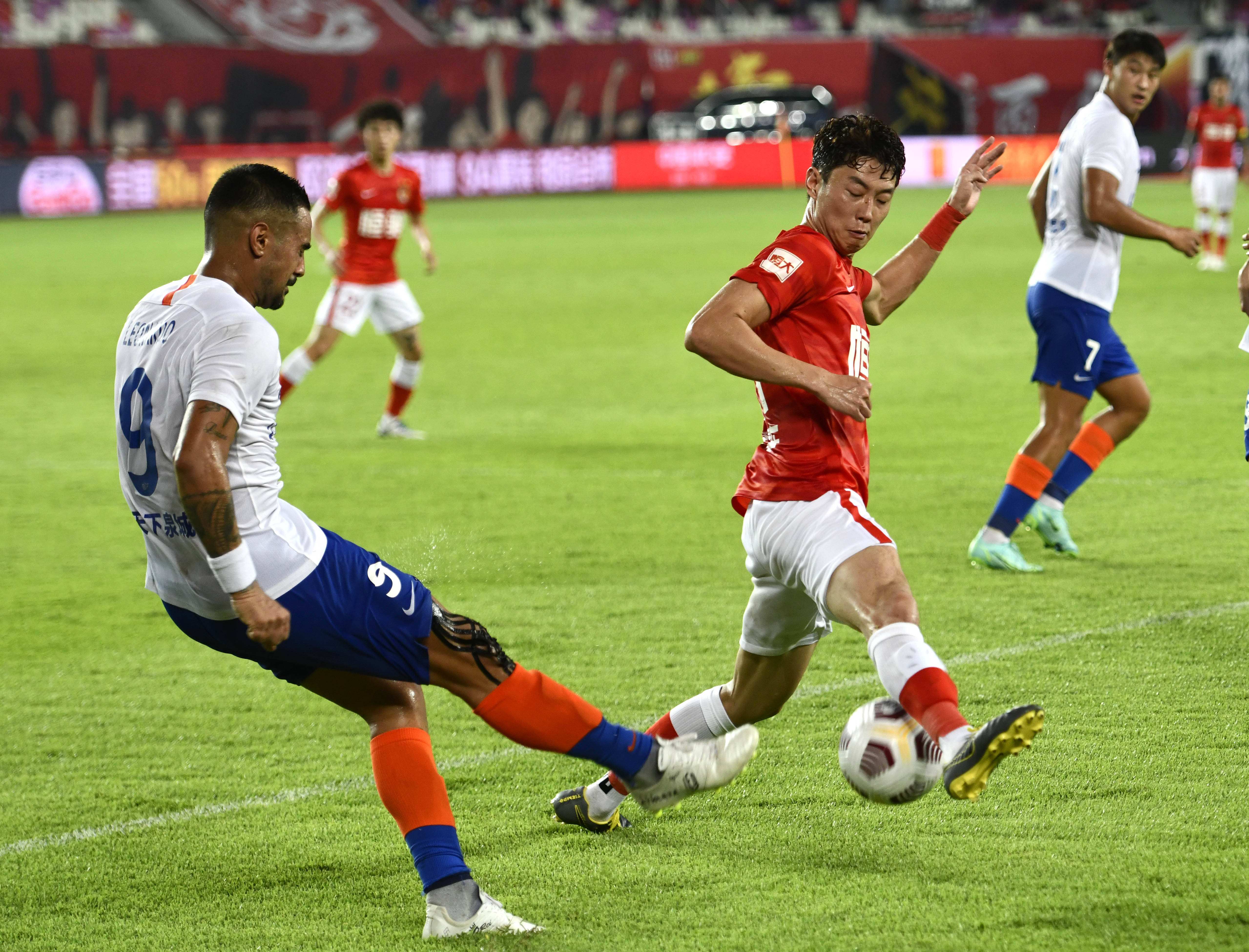 点球失利后险与对方发生冲突，尼日利亚主帅：他们有人在做巫术（点球告负险与对手爆发冲突，尼日利亚主帅称对方有人施巫术）