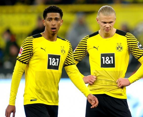 C罗社媒宣布对AI公司Perplexity进行投资，后者估值200亿美元